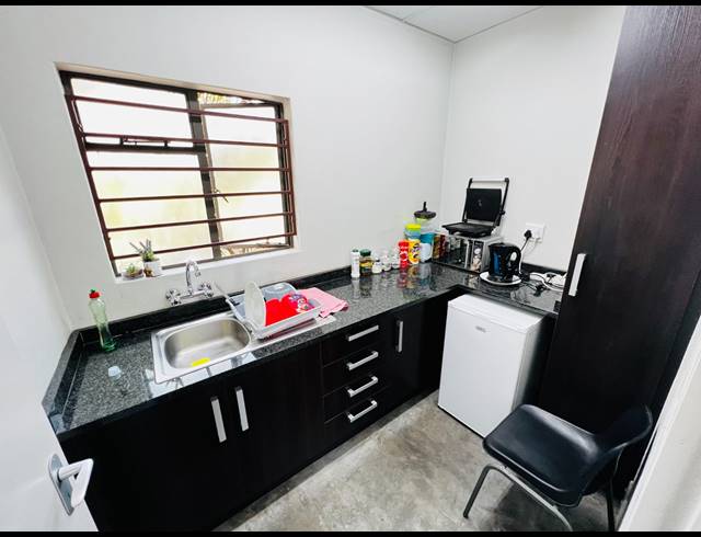 472M² OFFICE FOR SALE IN NELSPRUIT EXT 2